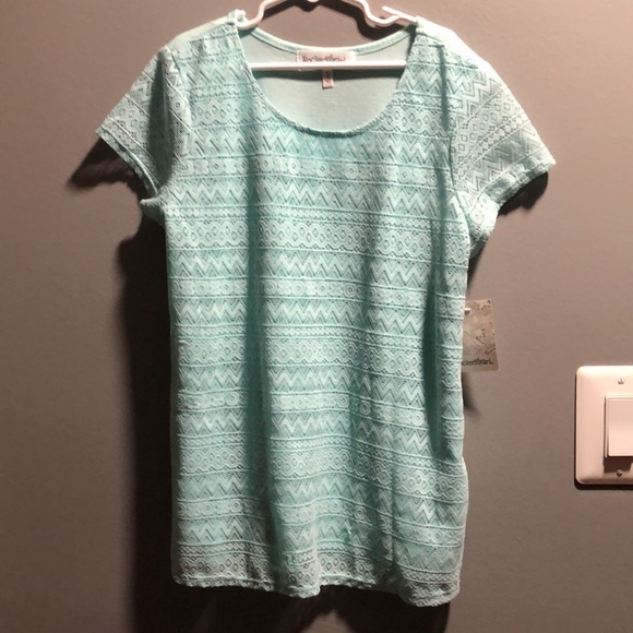 BRAND NEW GIRLS SHIRT SIZE 14! NWT! SMOKE FREE HOME! - Picture 3 of 4